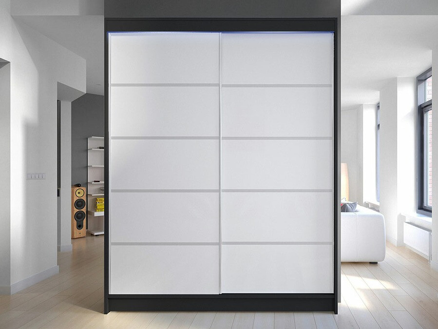 Kledingkast Closico Vastor IV (Zwart + Wit)