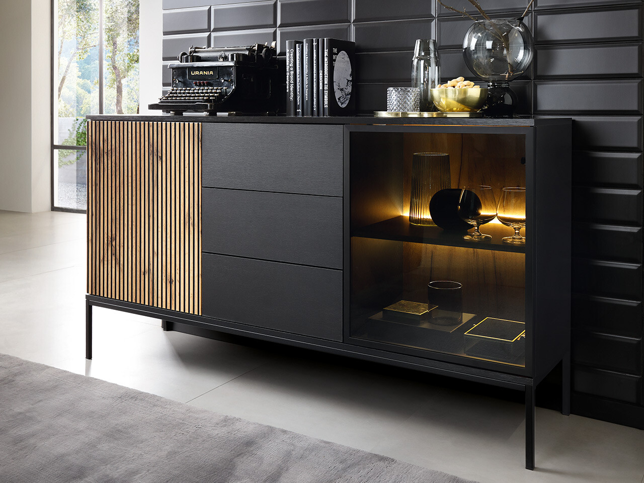 Ladekast Soferi 108 (Zwart + Wotan eik)