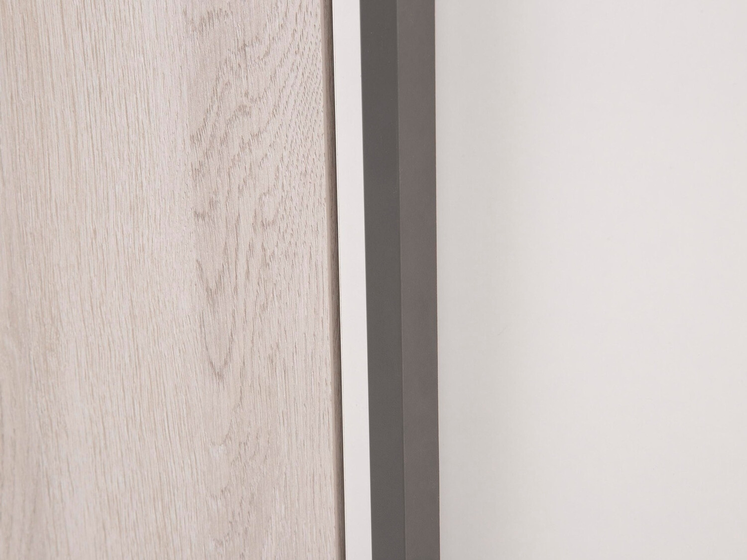 Kledingkast Ferlore 101