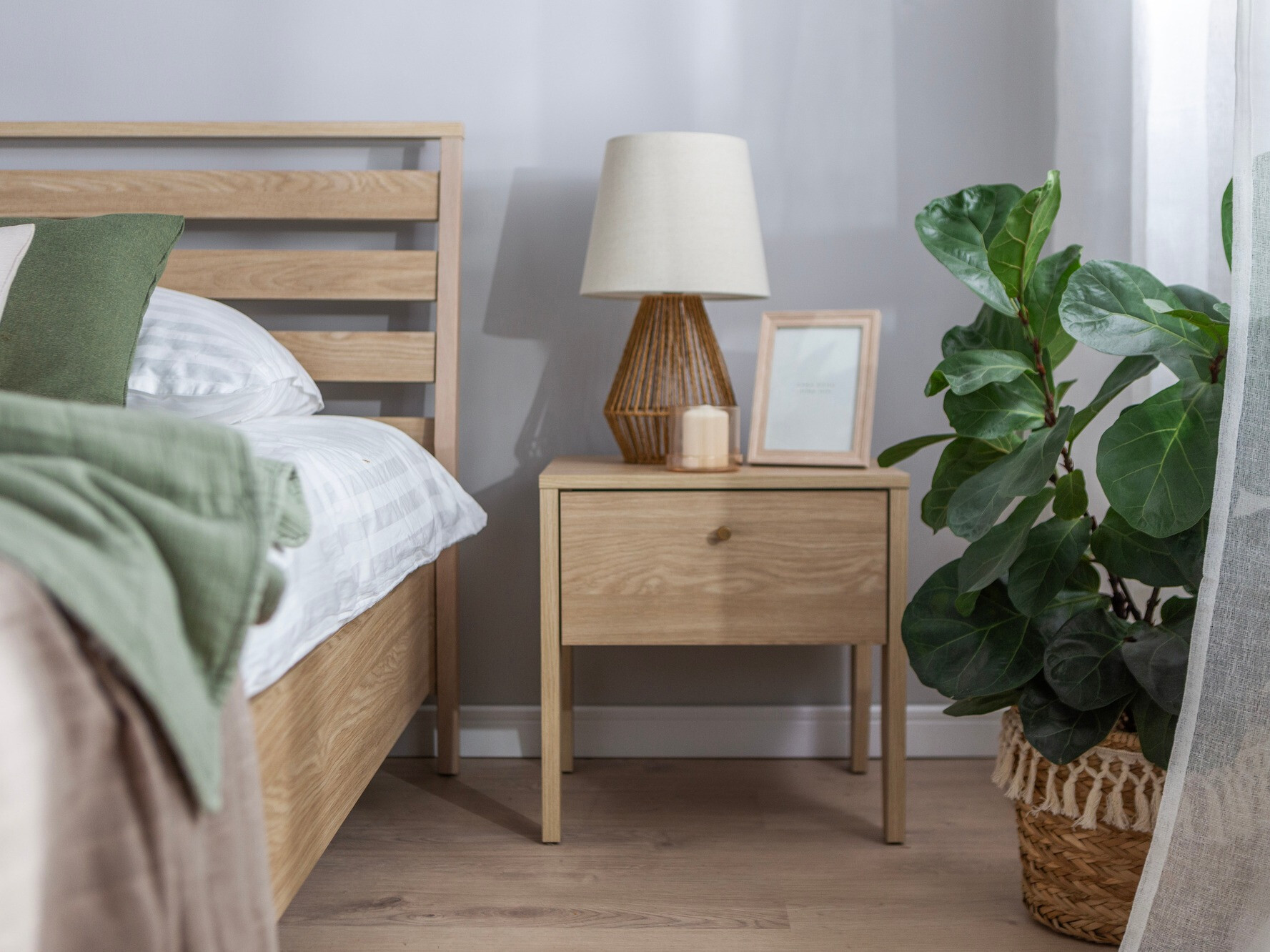 Nachtkastje Salviri 104