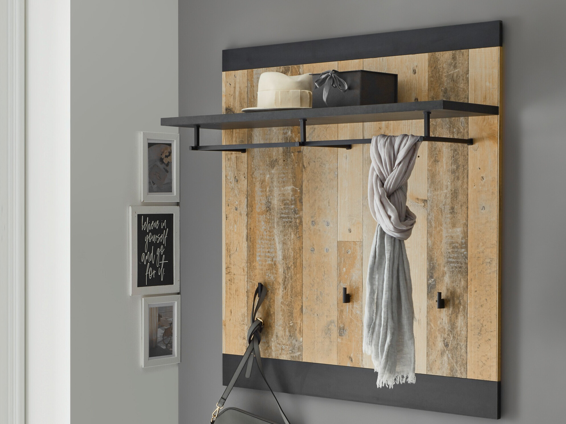 Kapstok Cirtale 126 (Antraciet + Verouderd hout)